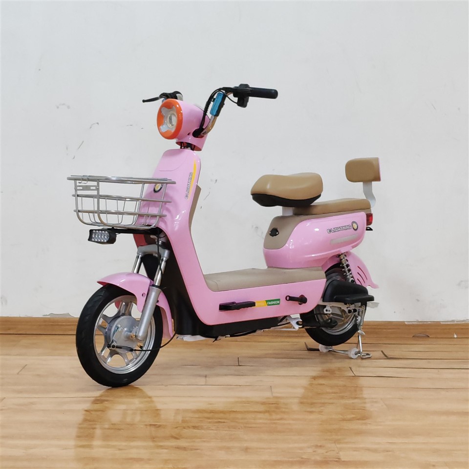 Gwerthiant Uniongyrchol Ffatri O Feiciau Trydan 600W Gyda Pedalau, Beiciau Dinas Trydan i Oedolion.